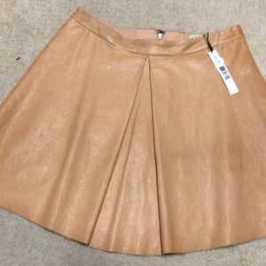 Alice and Olivia Tan leather skirt. NWT.